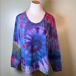 Tie-Dye Long Sleeve Top